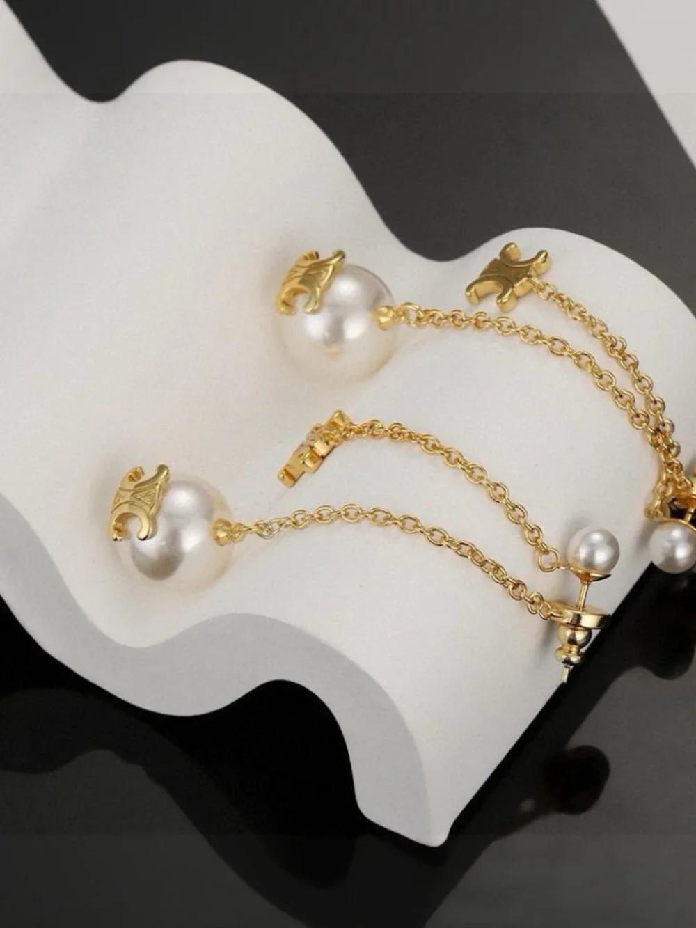 ✨A woman's Celine- Gold-Tone and Pearl Double DropEarrings ✨ - Picture 3 of 5